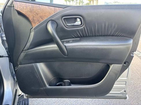 Used 2024 Nissan Armada SL image 15