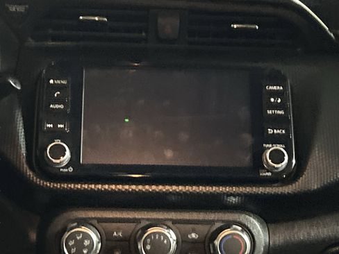 Used 2024 Nissan Kicks SV image 15