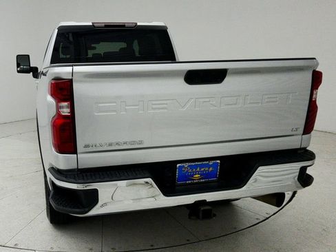 Used 2022 Chevrolet Silverado 2500 LT w/ Convenience Package AWD/4WD image 7