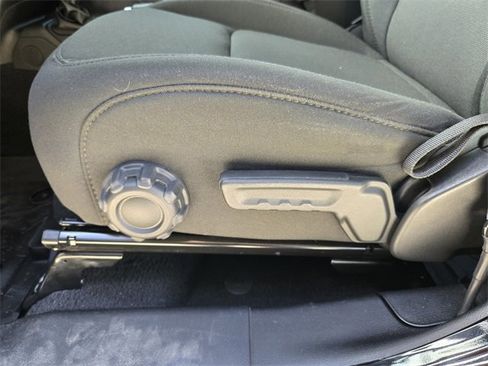 Used 2021 Jeep Wrangler Unlimited Sport image 12