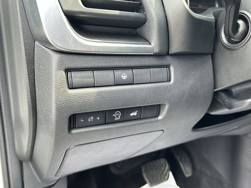 Certified 2023 Nissan Rogue SV w/ SV Premium B Package AWD/4WD image 17