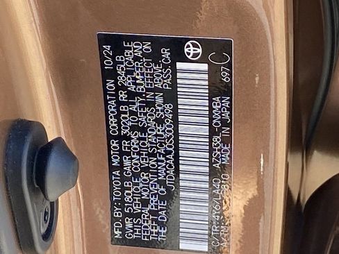 Certified 2025 Toyota Crown Signia XLE image 36