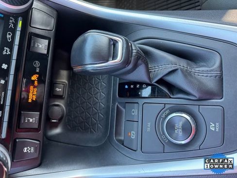 Used 2020 Toyota RAV4 XLE image 18