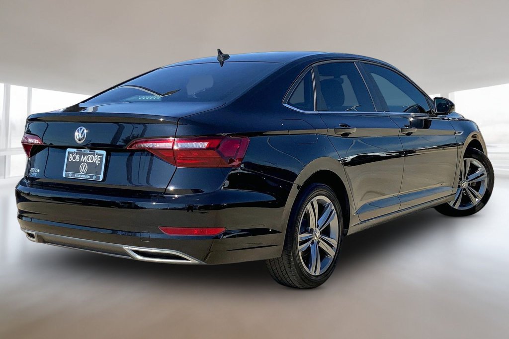 Used 2020 Volkswagen Jetta R-Line FWD image 2