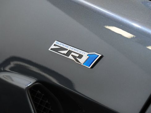 Used 2009 Chevrolet Corvette ZR1 w/ Preferred Equipment Group RWD image 22