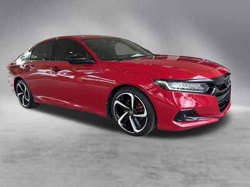 Used 2022 Honda Accord Sport image 2