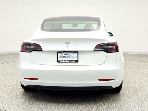 Used 2023 Tesla Model 3 Standard Range image 6