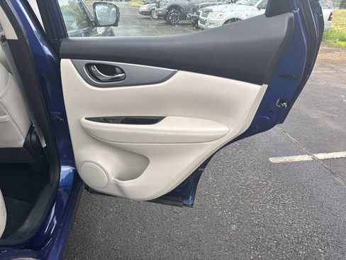 Used 2020 Nissan Rogue Sport SL FWD image 20