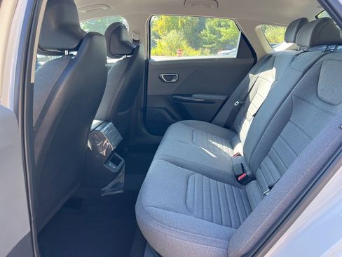 New 2025 Kia K4 EX image 12