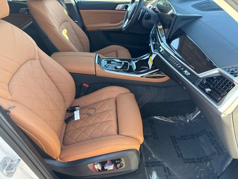 New 2027 BMW X7 xDrive40i w/ Premium Package AWD/4WD image 13