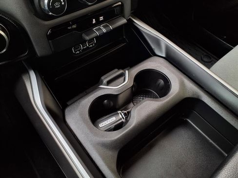 Used 2020 RAM 1500 Big Horn image 16