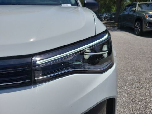New 2026 Volkswagen Taos S FWD image 9