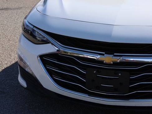 Used 2024 Chevrolet Malibu LT image 16