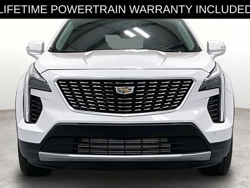 Used 2023 Cadillac XT4 Premium Luxury w/ Technology Package AWD/4WD image 4