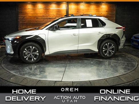 Used 2025 Toyota bZ4X AWD w/ Weather Package image 1