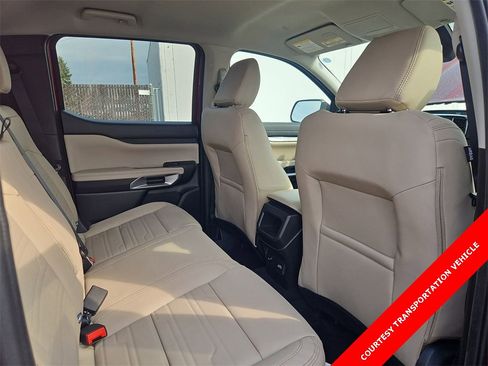 New 2025 Ford Ranger Lariat w/ FX4 Off-Road Package image 31