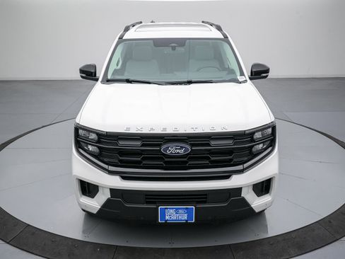 New 2026 Ford Expedition Max Active image 9