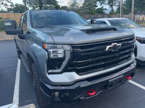 Used 2025 Chevrolet Silverado 2500 LT w/ Trail Boss Package image 1