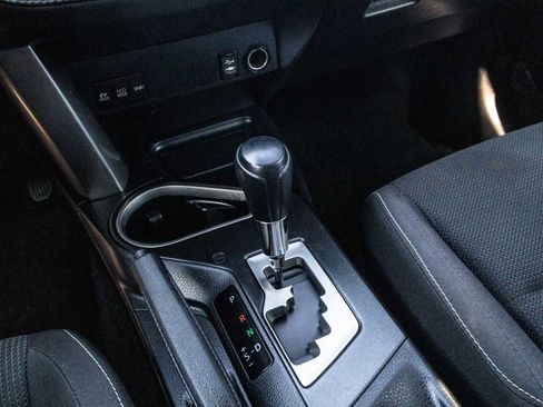 Certified 2017 Toyota RAV4 XLE w/ All Weather Liner Package image 21