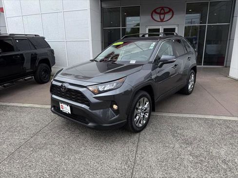 Certified 2021 Toyota RAV4 XLE Premium FWD image 4