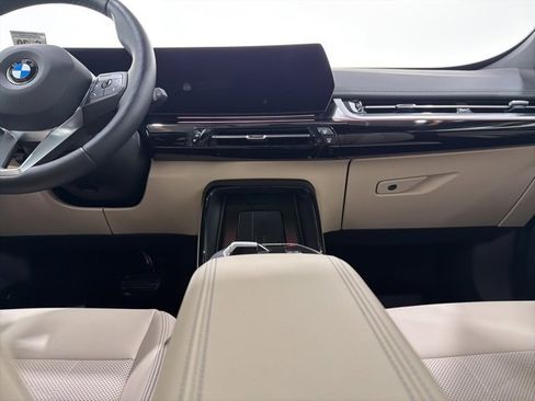 Used 2025 BMW X1 xDrive28i w/ Convenience Package image 35