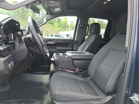 Used 2023 Chevrolet Silverado 1500 LT AWD/4WD image 13