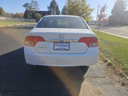 Used 2009 Honda Civic DX-VP image 4