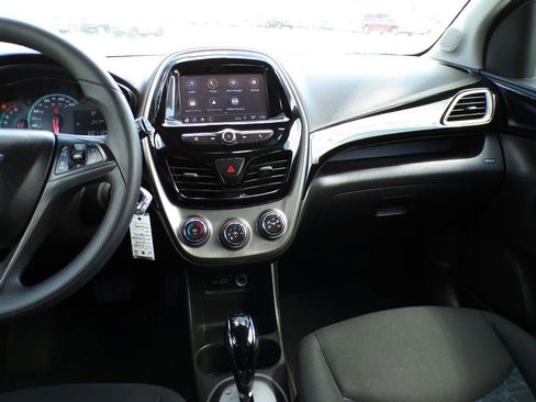 Used 2022 Chevrolet Spark LT image 11