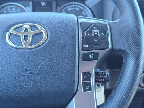 Used 2019 Toyota Tacoma SR5 AWD/4WD image 19