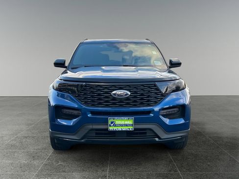 Used 2023 Ford Explorer ST-Line AWD/4WD image 3