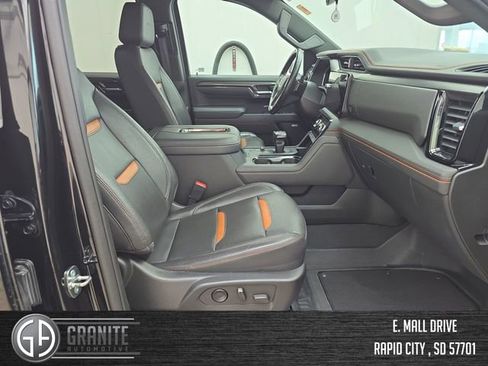 Used 2022 GMC Sierra 1500 AT4 w/ AT4 Preferred Package image 39