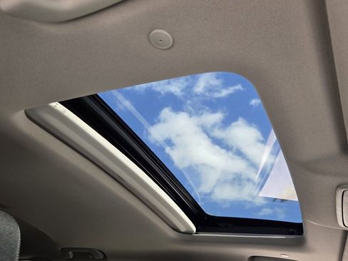 Certified 2023 Honda CR-V EX image 18