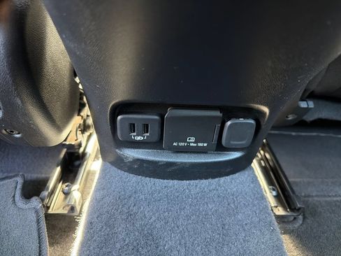 Used 2018 Chevrolet Malibu LT FWD image 34