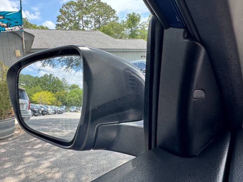 Used 2019 Nissan Rogue Sport S FWD image 52