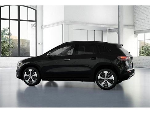 New 2026 Mercedes-Benz GLA 250 4MATIC image 32