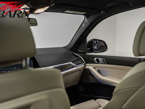 Used 2023 BMW X5 M50i w/ Executive Package image 52