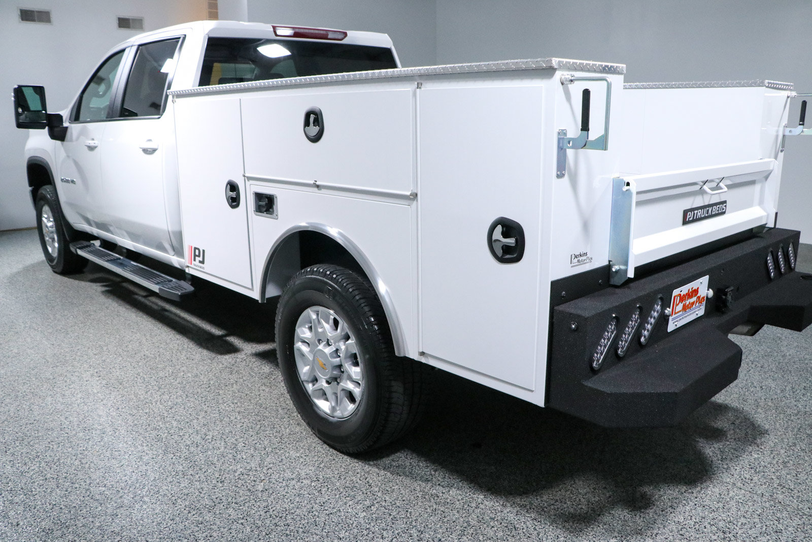 Used 2023 Chevrolet Silverado 2500 LT w/ Convenience Package AWD/4WD image 10