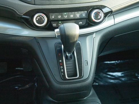 Used 2015 Honda CR-V LX image 16
