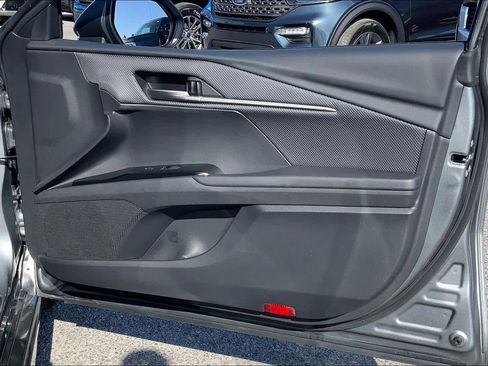 Used 2025 Toyota Camry SE image 22