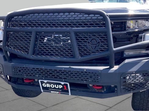 Used 2020 Chevrolet Silverado 1500 LT Trail Boss AWD/4WD image 30