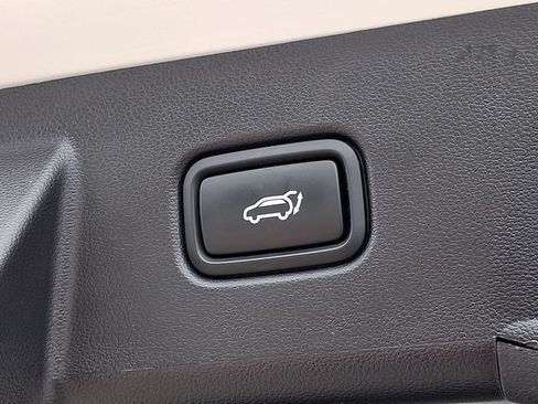 Used 2025 Hyundai Tucson SEL FWD image 32