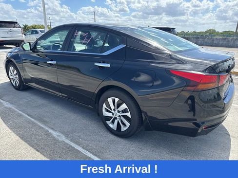 Used 2024 Nissan Altima 2.5 S FWD image 13