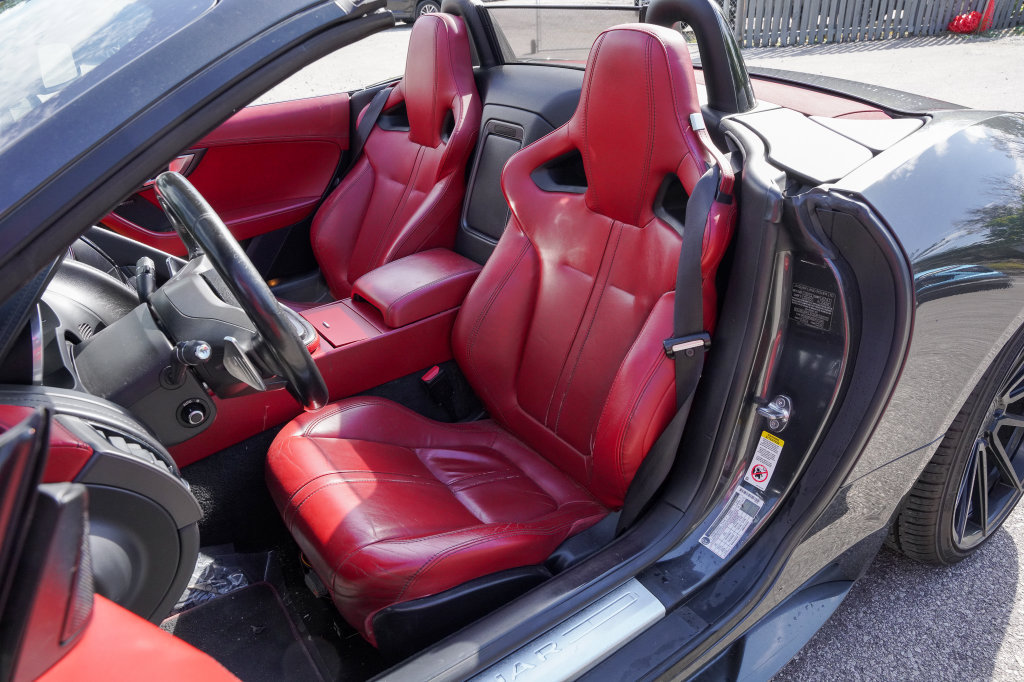Used 2016 Jaguar F-TYPE R AWD/4WD image 24