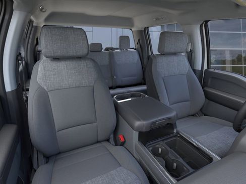 New 2025 Ford F250 XLT image 10