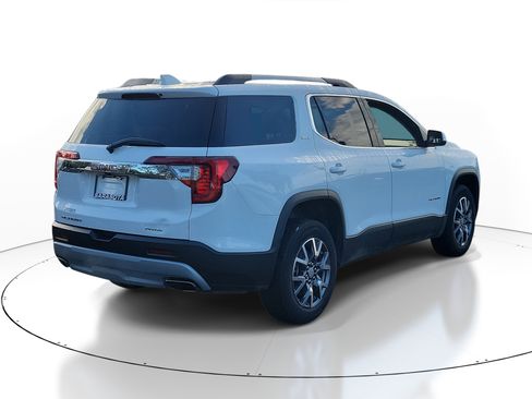 Used 2023 GMC Acadia SLT image 6
