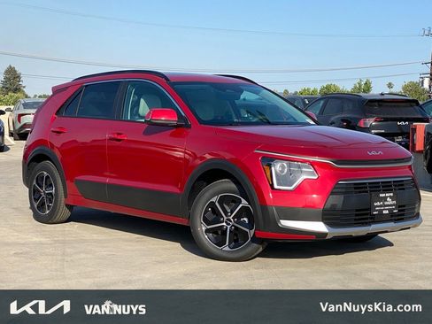 New 2026 Kia Niro EX FWD image 1