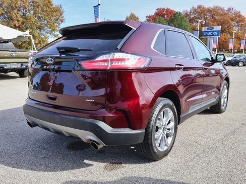 Used 2024 Ford Edge Titanium image 5