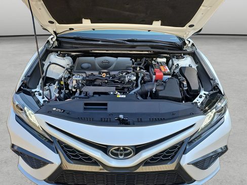 Used 2021 Toyota Camry XSE FWD image 32