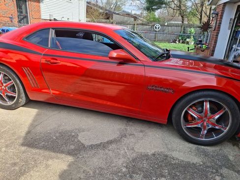 Used 2011 Chevrolet Camaro LT w/ RS Package RWD image 2