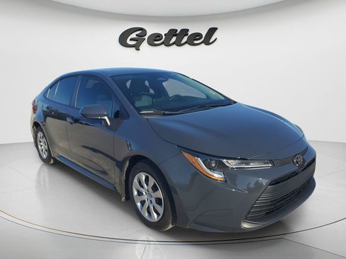 Certified 2025 Toyota Corolla LE image 2